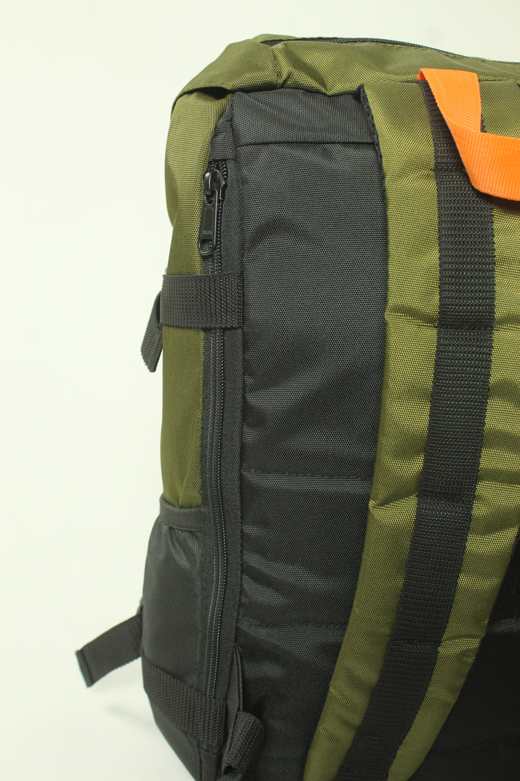The Traveller backpack